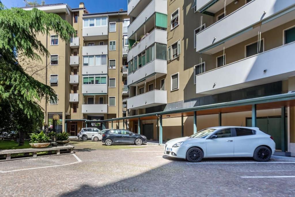 Апартаменты Casa Maggio Con Parcheggio E Pet Friendly! Верона Экстерьер фото